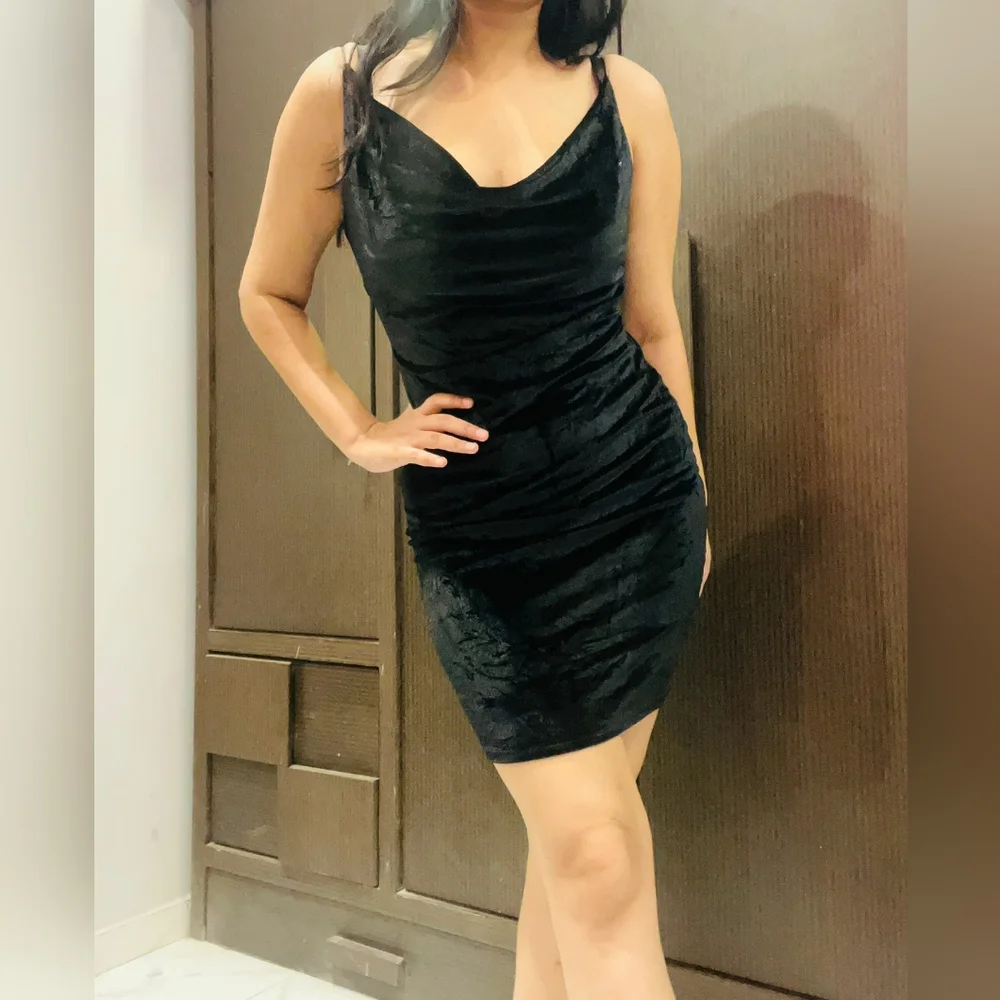 Black velvet cowl neck dress - Picture 1 of 4